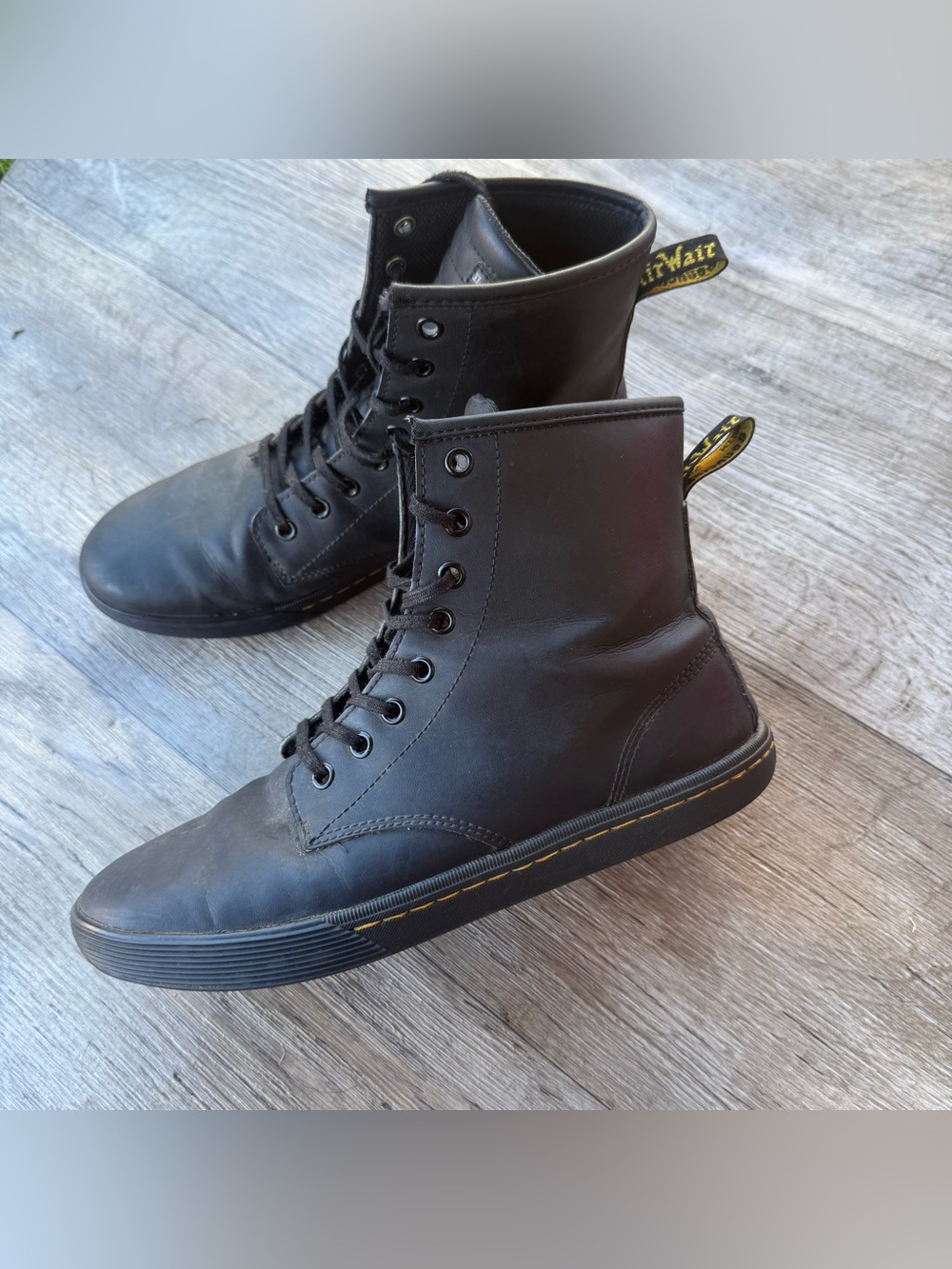Dr. Martens Women Sheridan Black Leather Lightweight Boots AW004 Sz 9
